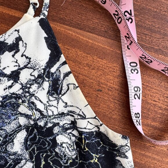 ✨ Babaton/Aritzia | Cream Floral Top | Size S ✨ - Picture 9 of 10